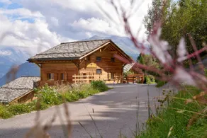 Chalet Aurore, a luxury retreat - Image 4
