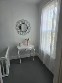BE Refreshed - Sleeps 6 near WYNN & Utica College - Image 3