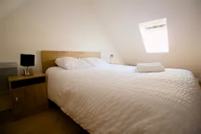 Bright Triplex in Cherbourg, Port & Nightlife - Image 4