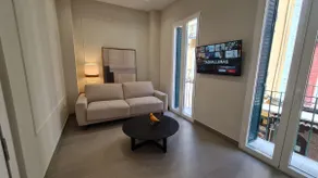 Navas 102 Cosmopolitan Loft - Image 5