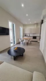 Navas 102 Cosmopolitan Loft - Image 2