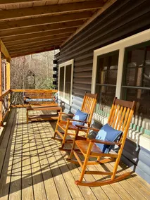 Trails + Fireplaces | Mins to Town, Lake, & Hiking - Image 4