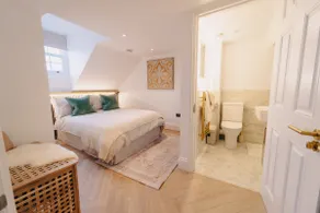 Elegant Hideaway City Centre,1 Bed Flat, 3rd Floor - Image 4