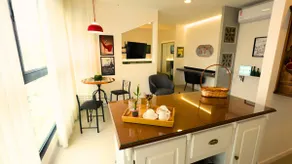 Beautiful Spacious Studio + Garage + AC + Wi-Fi + Best Neighborhood - Image 4