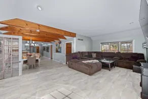 Graceland Acreage w/ Party Barn! - Image 3