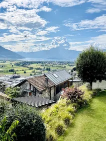 Rustic with lake view - Image 2