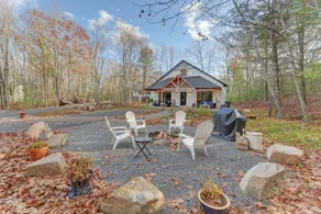 Secluded Coastal Home & Cottage 3 Minutes to Beach - Image 2