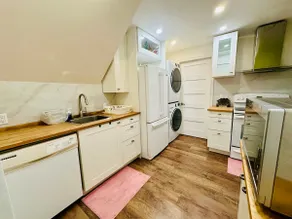Cozy Clean Equipped Home in a Peaceful Area - Image 4