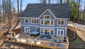 4k sq ft Chalet • Sauna • Spa • Games • Huge Deck - Image 3