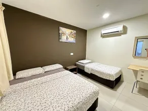 Family-Friendly 5BR 11pax, Free Parking. QuiteArea - Image 2