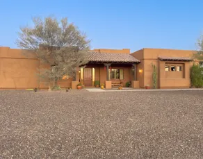Desert Retreat: 5BR, Pool, Hot Tub, Desert Access! - Image 2