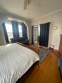 Convenient Manchester - Walk to ELM + SNHU arena - Image 2