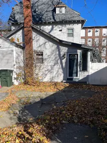 Convenient Manchester - Walk to ELM + SNHU arena - Image 3