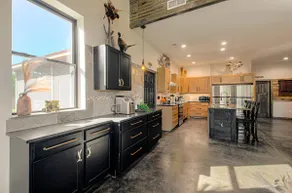 Private 40-Acre Retreat • Sleeps 17 • 1hr from KC - Image 5