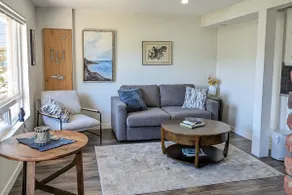 Maple Bay Seaside Suite - Image 3