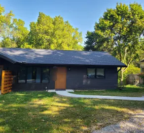 Cozy Ann Arbor 2BR- 3 mi from UM Campus & Stadium - Image 2
