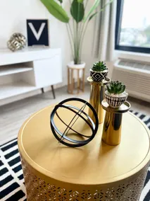 Luxe King 1BR -Indoor Pool Near EWR, NYC & MetLife - Image 2