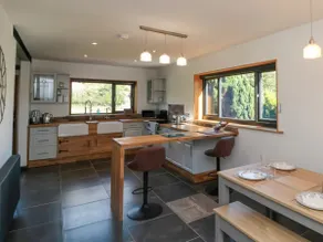 Meadowside - Image 4