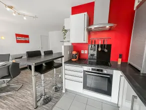 Urban Balcony Apartment for 4 People, Parking, Linens, Pets Allowed - Image 4