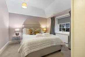 No 6 - Wisteria Cottage - Pass the Keys - Image 4