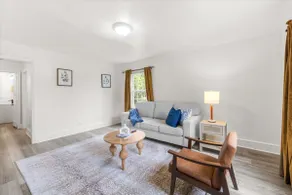 Roxboro Charm | Hosts up to 6 Guests - Image 3