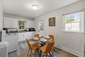 Roxboro Charm | Hosts up to 6 Guests - Image 5