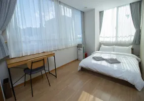 GLOCE 横須賀 HOTEL S @ NAVY BASE｜ Room B - Image 3