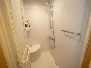5 minutes to Zenkoji Temple, 6 minutes to Nagano Station, maximum 7 people, free parking for 1 car, fully renovated old private house - Image 4