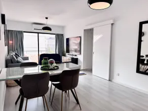 Stylish TWO-BR Near the Beach - Image 3