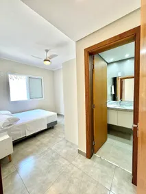 New apartment with en-suite, spacious and airy living room - Image 4