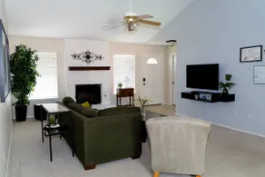 Luxe Executive Central Austin! - Image 2
