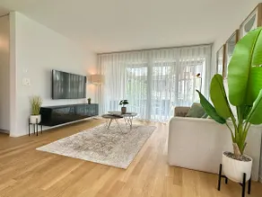 Seeland Bijou - 2 Bedrooms & Free Parking - Image 2