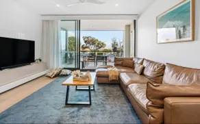 Parkvue 11 | What a Spot! - Image 2
