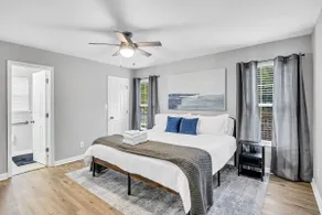 Cozy Modern Home|Sleeps 8| Wake Forest + Hospital - Image 2