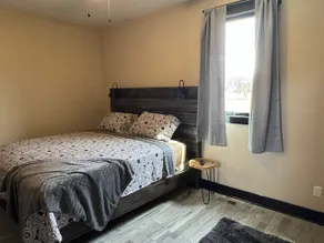 Right Wing - 2BR/1 BA loft (+full size bed i - Image 4