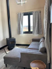 Right Wing - 2BR/1 BA loft (+full size bed i - Image 2