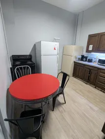 Free Laundry, Private room with 2 Beds - Image 2