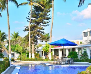 Beachfront apartment, - Image 2