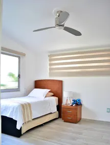 Beachfront apartment, - Image 4