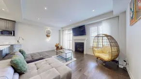 Entire Modern and Cozy Home - Image 4
