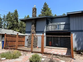 Cozy mid-century getaway in SE Bend - Image 2