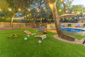 Party Pad! Sleeps 18, Heated Pool, Heart of ATX! - Image 2