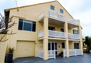 Quinns beach Mansion apartment 2 - Image 4