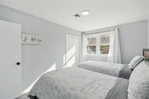 Perfect Getaway | Close to Philly & Wilmington! - Image 3