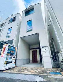 Shinjuku Area Entire House, Up to 9 Guests. - Image 2