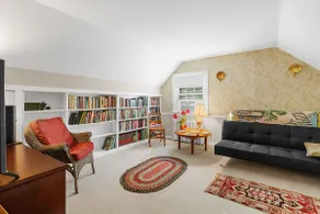 Gorgeous Views | 2 Min to Town | 8-Acre Property - Image 2