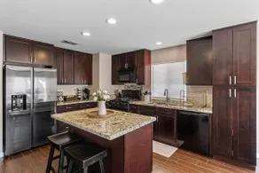 Pool|Jacuzzi|BBQ|Backyard|Games|Arcades|King Suite - Image 4