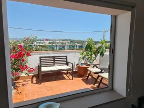 Charming attic apartment, fantastic roof terrace - Image 4