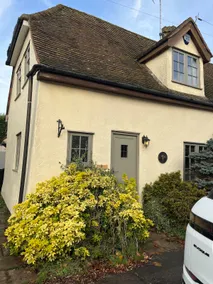 Beautiful village 3 bed cottage - Image 5