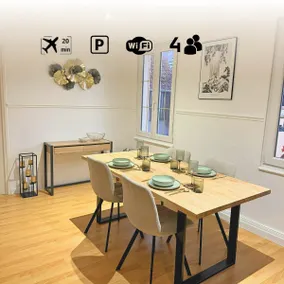 In the Sun: Cozy apartment - Image 2